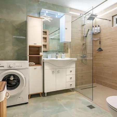 Harmony Modern Near Sea شقة خيرسونِسوس